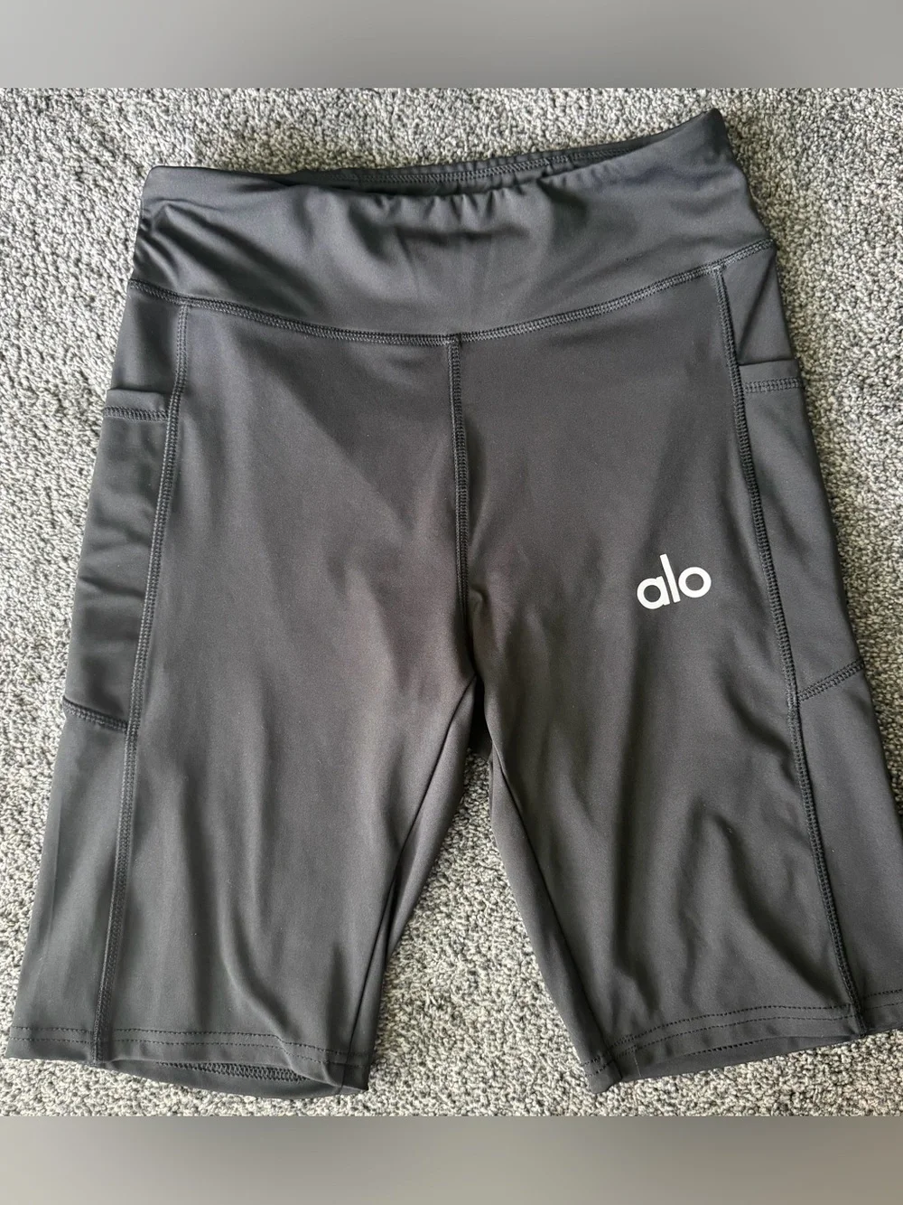 ALO Yoga Black Bike Shorts with Side Pockets